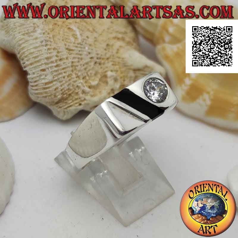 Anillo de plata lisa de estilo elegante con banda de ónix y circonita blanca redonda