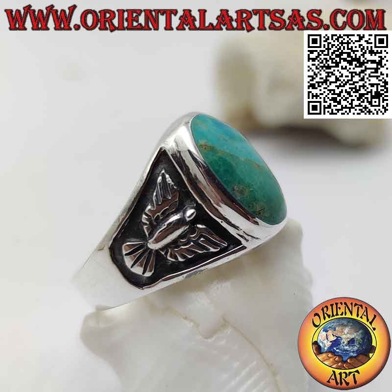 Bague en argent avec turquoise ovale naturelle et aigle bas-relief sur les côtés (24)