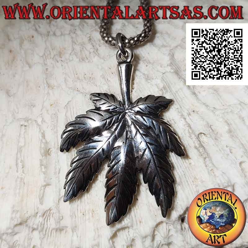 Cannabis marijuana leaf silver pendant (large)