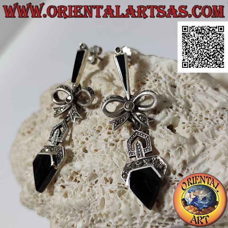 Orecchini in argento tempestati di marcassite con fiocco e onice a forma di diamante pendenti