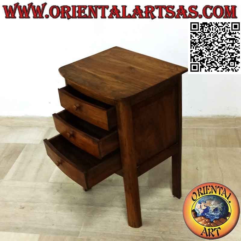 Comodino a tre cassetti con piedi alti in legno di teak