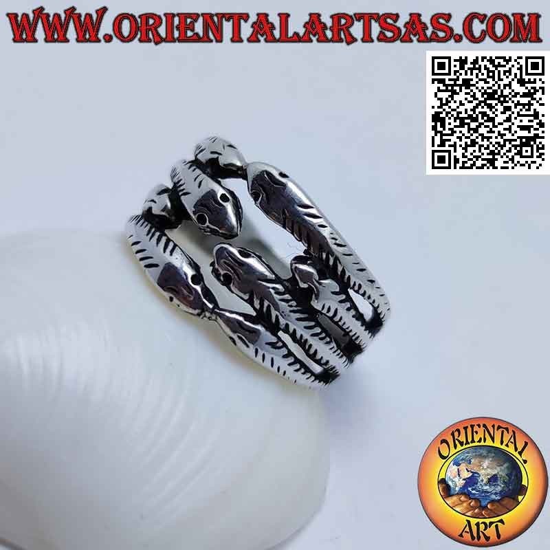 Silver ring with four rows of shaped snakes
