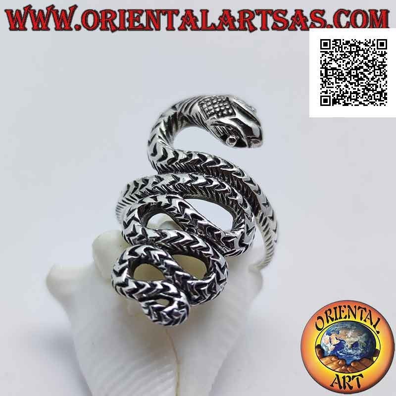 Anillo de plata en forma de víbora con piel grabada en movimiento sinuoso (grande)