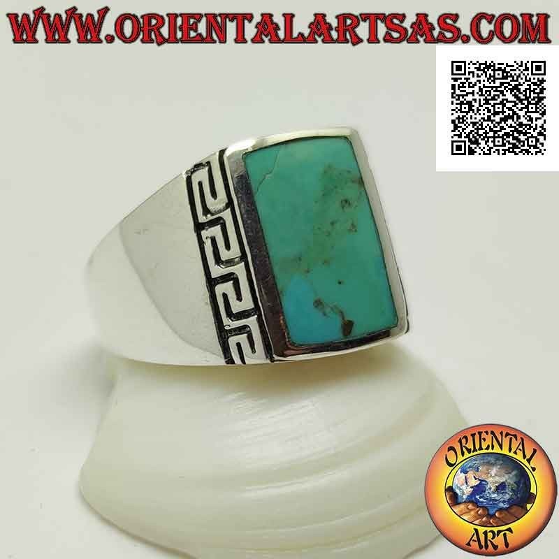 Bague en argent avec turquoise naturelle rectangulaire entourée d'une gravure grecque (27)