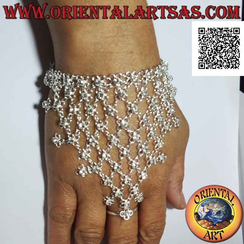 They kiss in 925 ‰ silver, small flowers with central white zircon linked together and adjustable ring