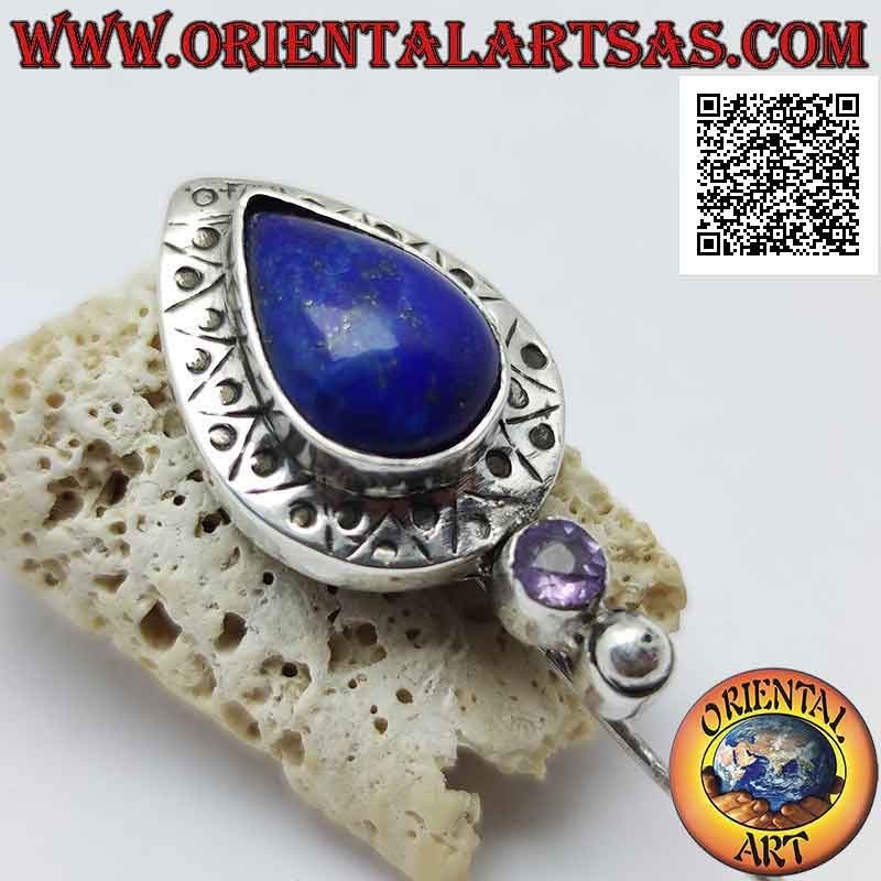 Broche aiguille en argent avec lapis lazuli en forme de goutte entouré de gravures décoratives et améthyste ronde en dessous