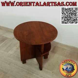 Mesa de centro redonda con estantes asimétricos en madera de teca antigua