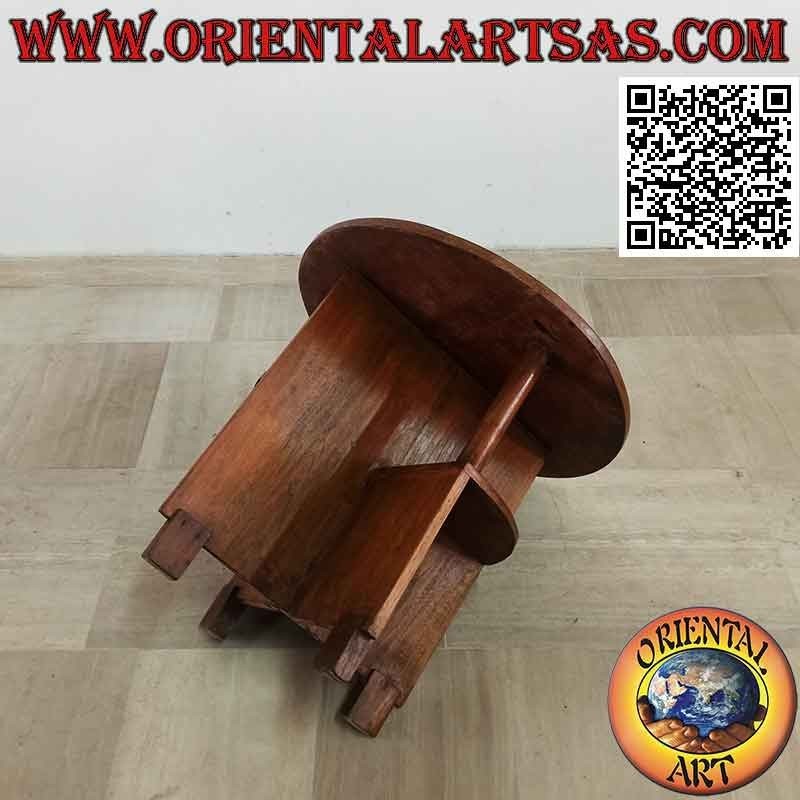 Tavolino da salotto rotondo con ripiani asimmetrici in legno antico di teak