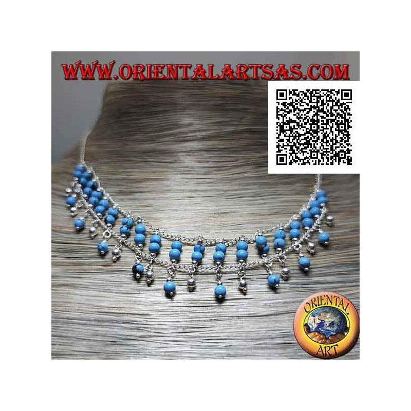 925 ‰ silberne Chokerhalskette mit doppelter Reihe türkisfarbener Perlen auf der Brust und hängenden Perlen