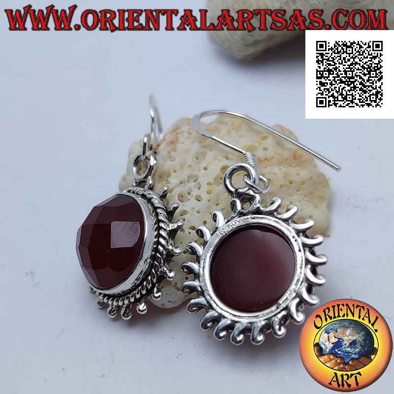 Pendientes de plata con sol de cornalina redonda facetada y rayos de plata