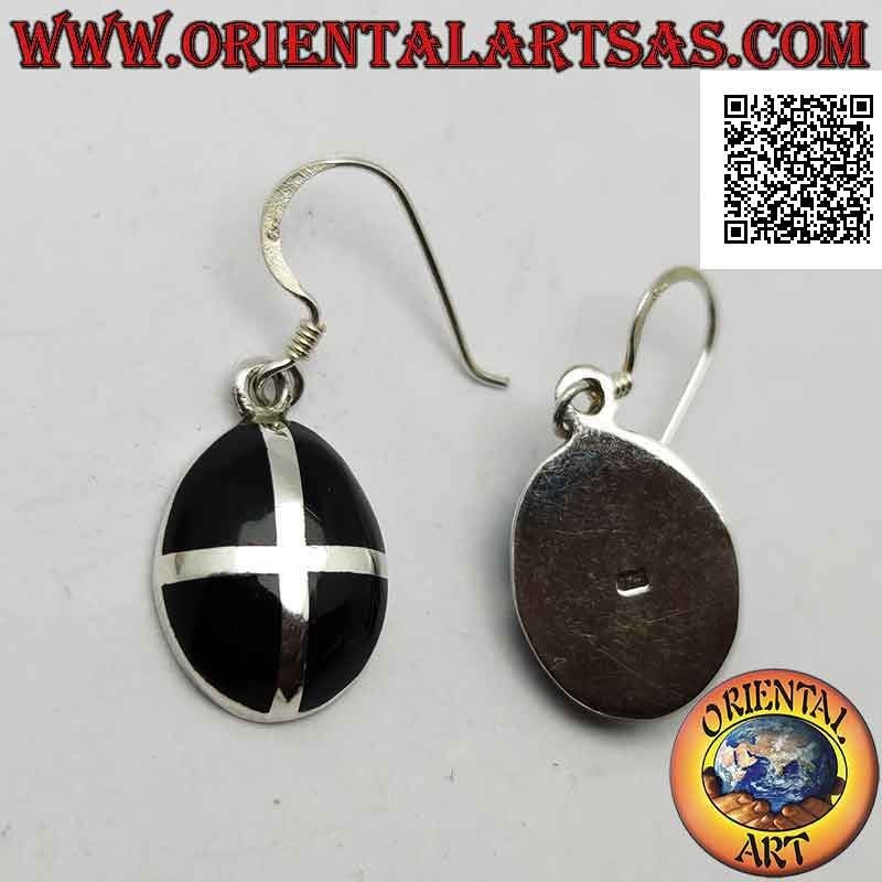 Boucles d'oreilles en argent avec cabochon ovale onyx traversé d'une croix en argent