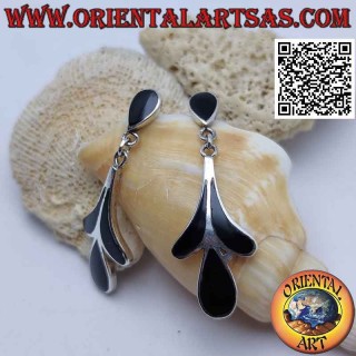 Pendientes de plata en forma de hibisco con borde liso ónix