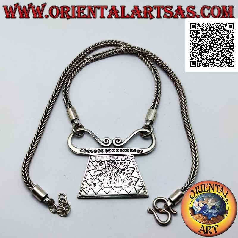 Collar de plata 925 ‰ de pulseras cuadradas de eslabones de serpiente indonesios unidos por un ataúd central grabado de 47 cm