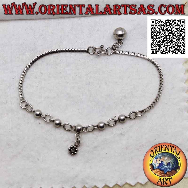 Bracciale in argento 925‰, mix di snake piatto e palline concatenate con fiorellino e campanello pendenti