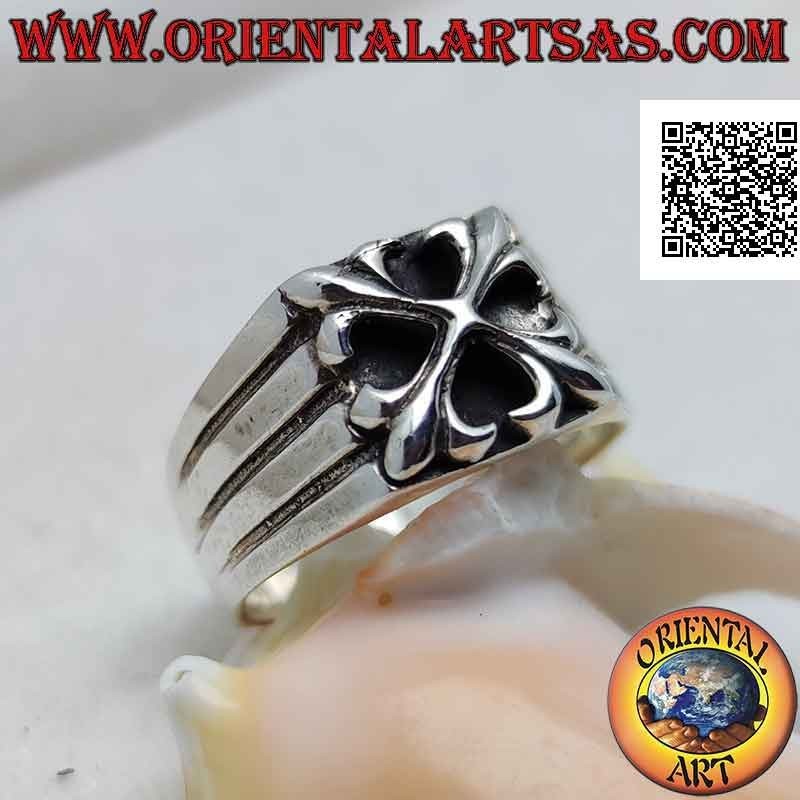Silver ring with lily cross in high relief and lines engraved on the sides