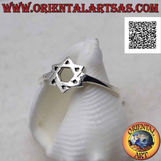 Anello in Argento 925 con Stella Esagonale Traforata Liscia – Design Geometrico