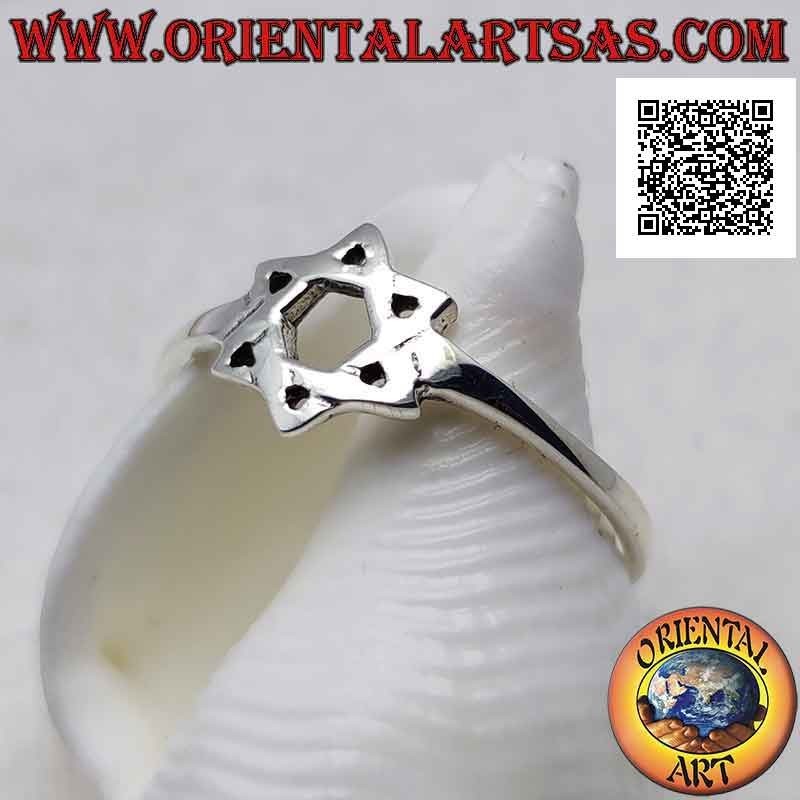 Anello in Argento 925 con Stella Esagonale Traforata Liscia – Design Geometrico