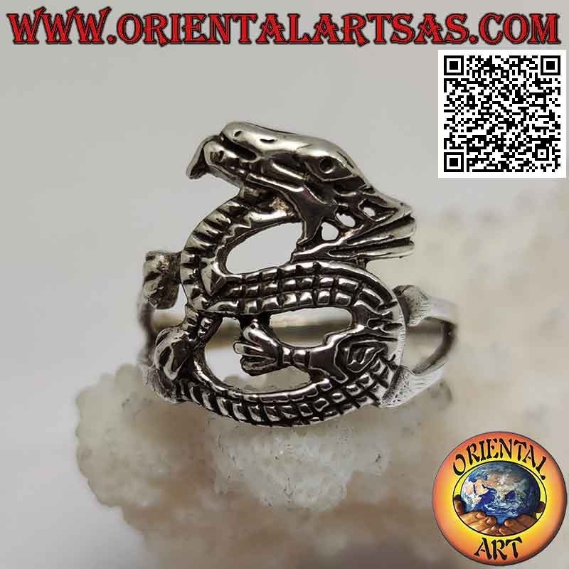 Anello in argento a forma di drago alato stilizzato in movimento sinuoso