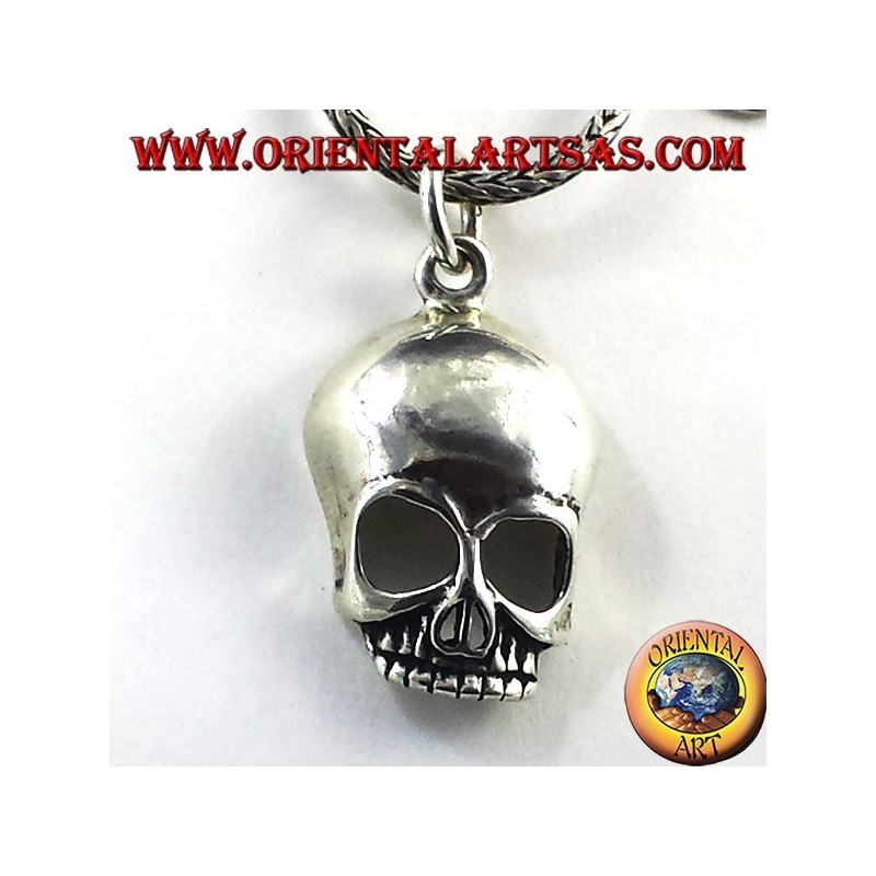 pendentif en argent, crâne