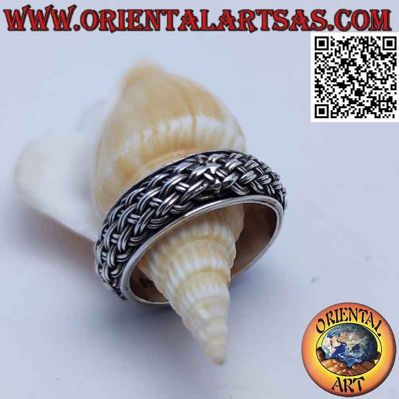 Anello in argento a fascia bombata, intreccio di coppia di linee