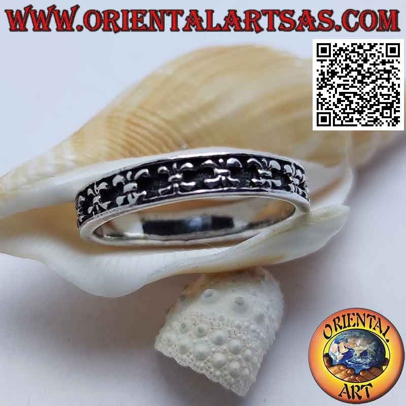 Anillo de plata con azucenas de florencia (Medici) en bajorrelieve