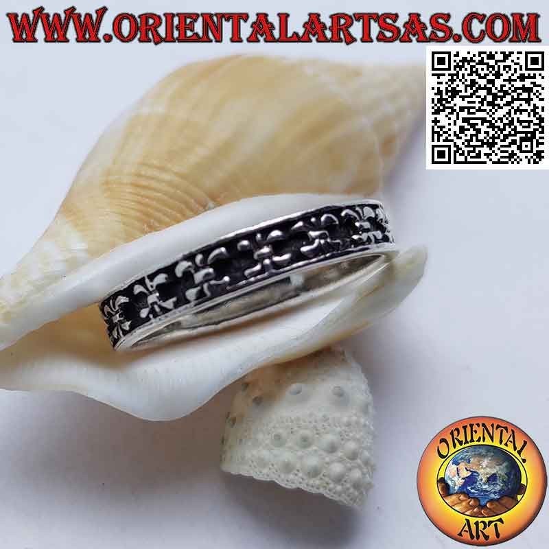 Anello in argento a fedina con gigli di firenze (Medici) in bassorilievo
