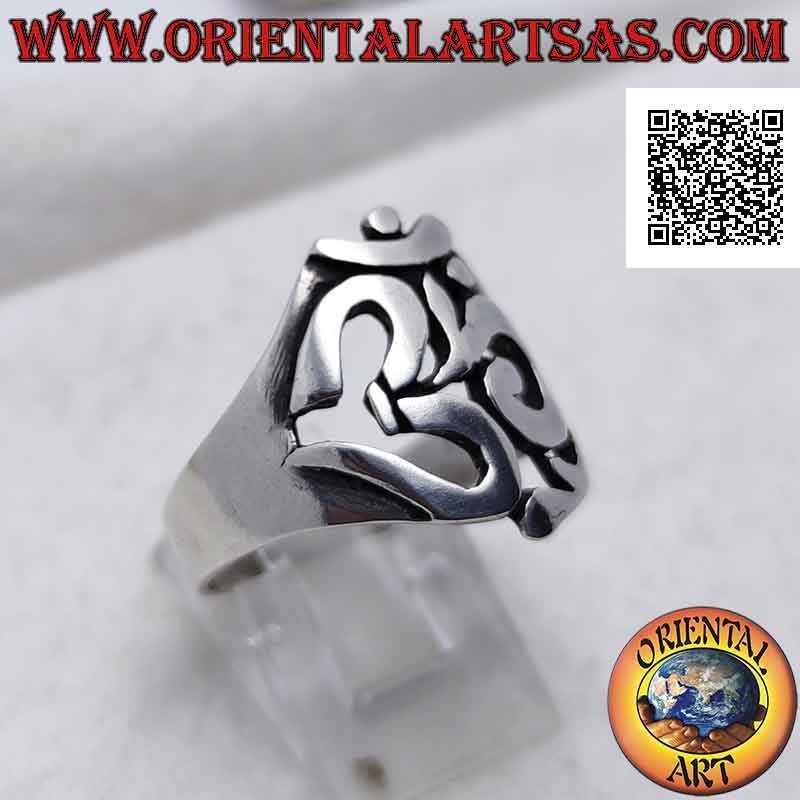 Anello in argento liscio sagomato a forma di sillaba sanscrita "ॐ" Oṃ traforata