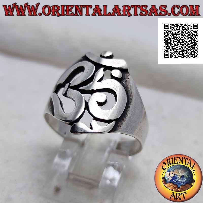 Anillo de plata lisa con forma de sílaba sánscrita calada "ॐ" Oṃ