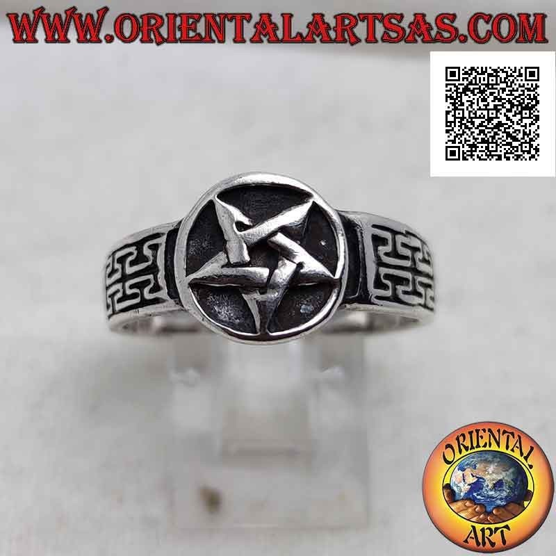 Silver ring with smooth pentacle in the circle in bas-relief and side engraved decoration