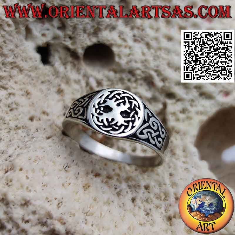 Anello con sigillo tondo di San Michele e nodi celtici in argento 925