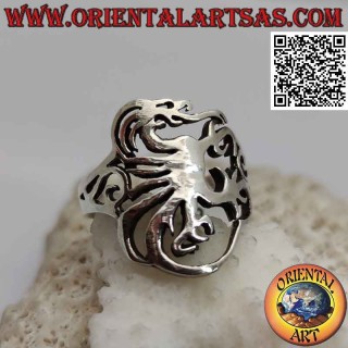 Bague en argent perforé avec griffon stylisé lisse