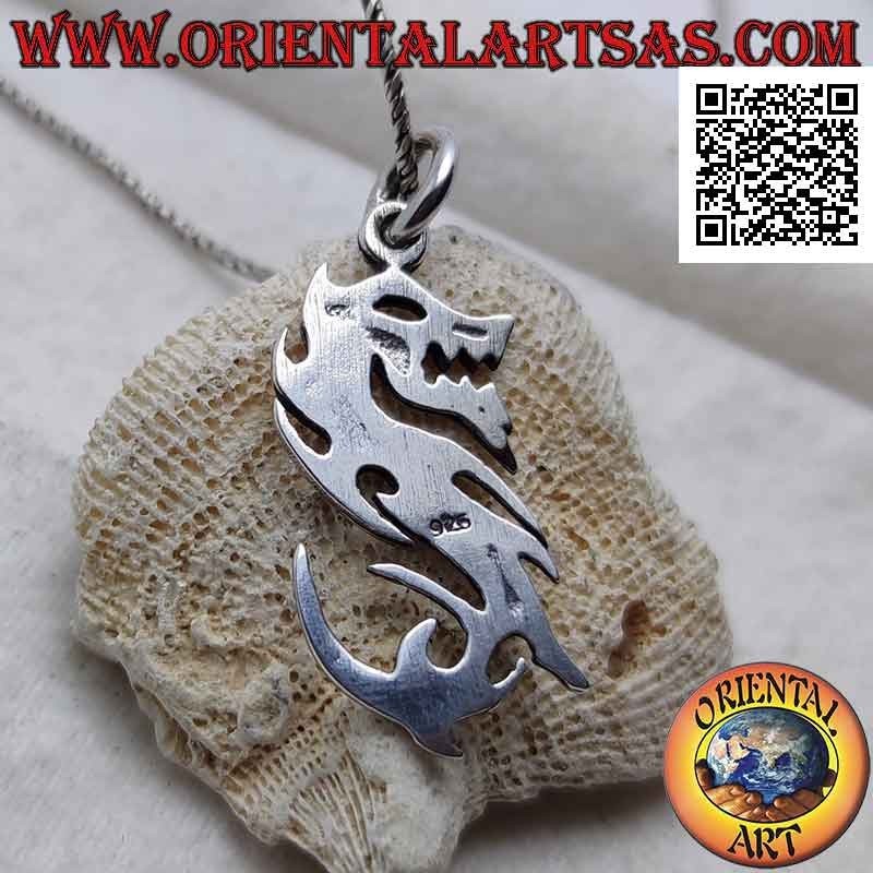 Colgante de plata lisa en forma de dragón estilizado