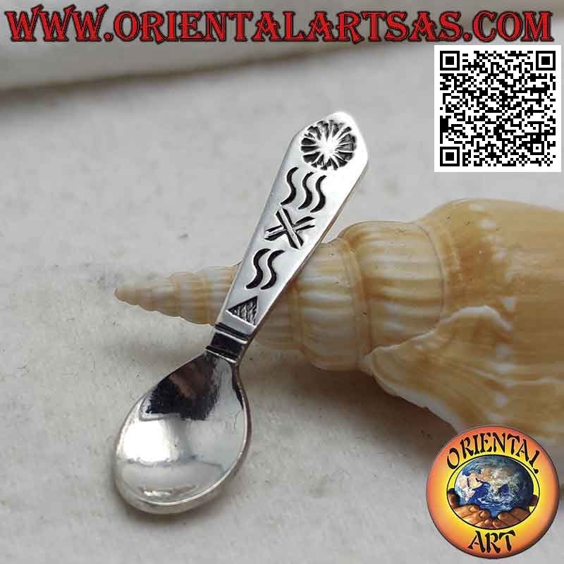 Colgante cucharilla de plata con grabados geométricos (X)