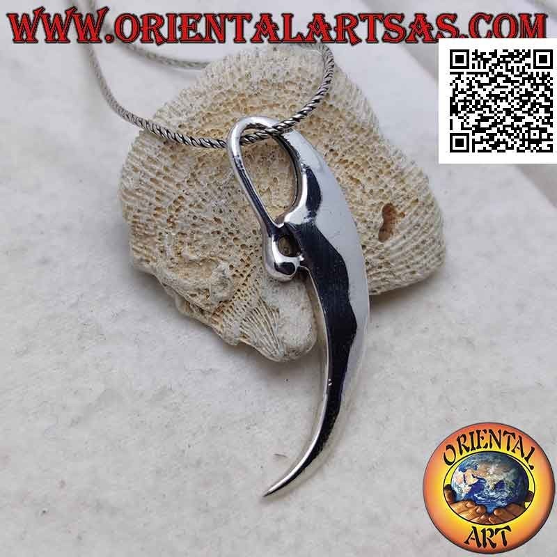 Smooth silver pendant in the shape of a claw
