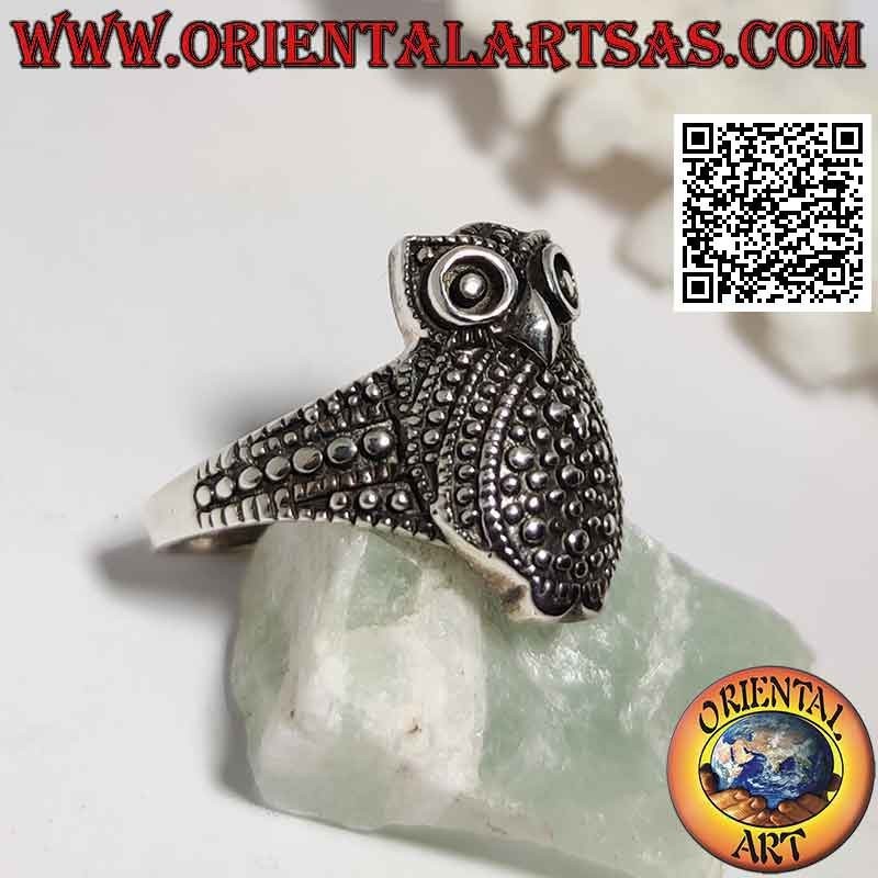 Anello in argento a forma di gufo intero senza ali puntinato