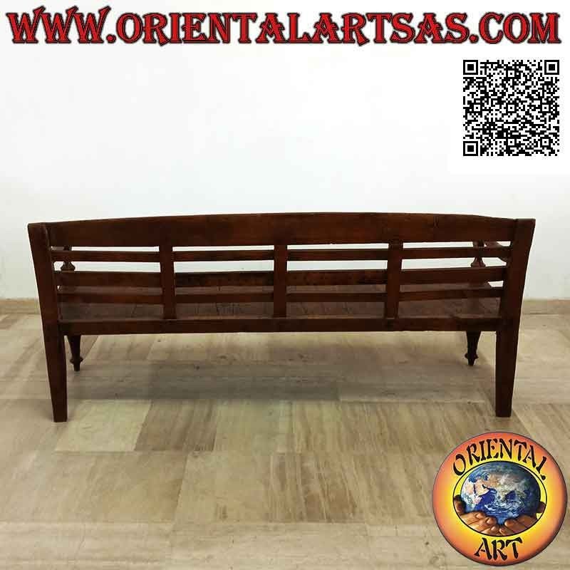 Banco sencillo de cuatro plazas con respaldo de listones en madera de teca antigua