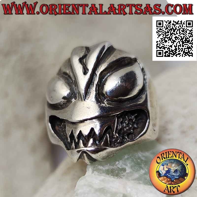 Bague en argent, le crâne d'alien maléfique