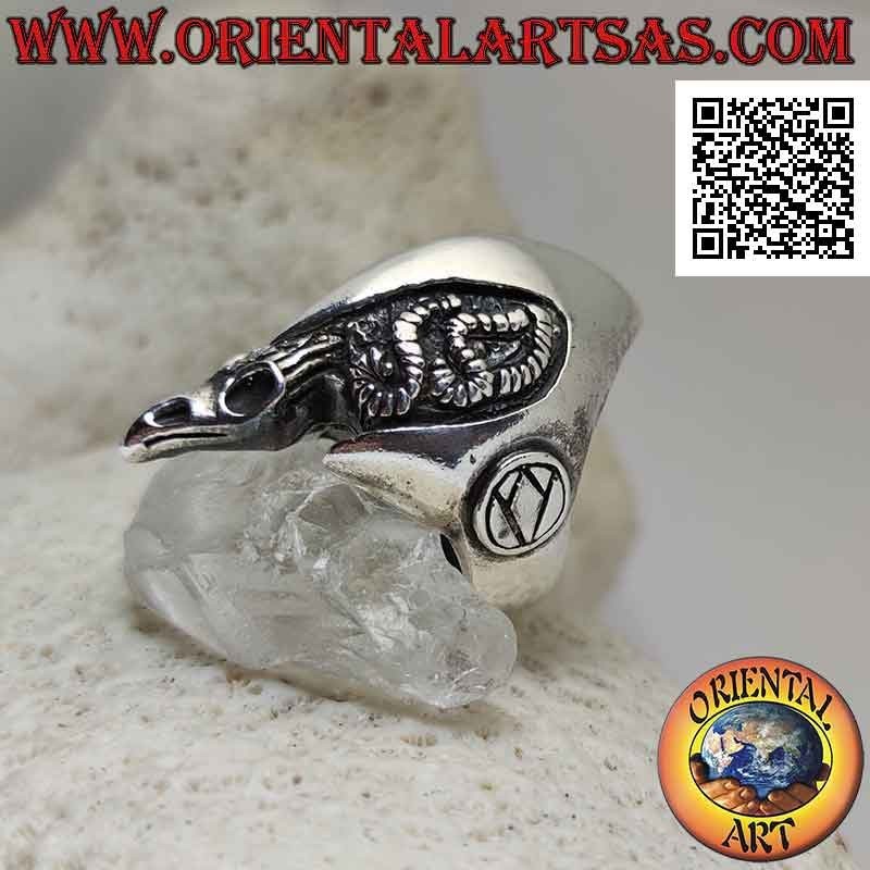 Bague en argent, le crâne du vautour