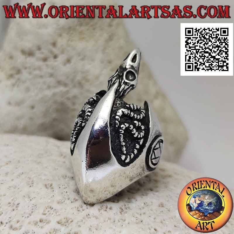 Bague en argent, le crâne du vautour