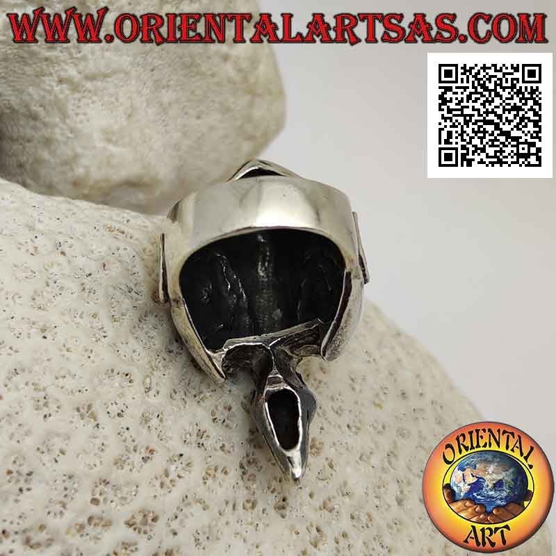 Bague en argent, le crâne du vautour