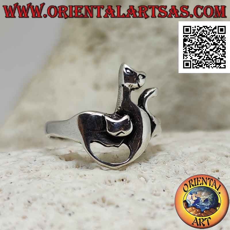 Bague en argent lisse, paire de chats en jeu