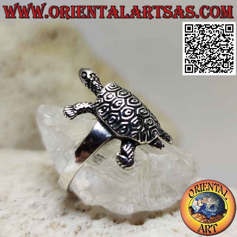 Anillo de plata en forma de tortuga con concha grabada