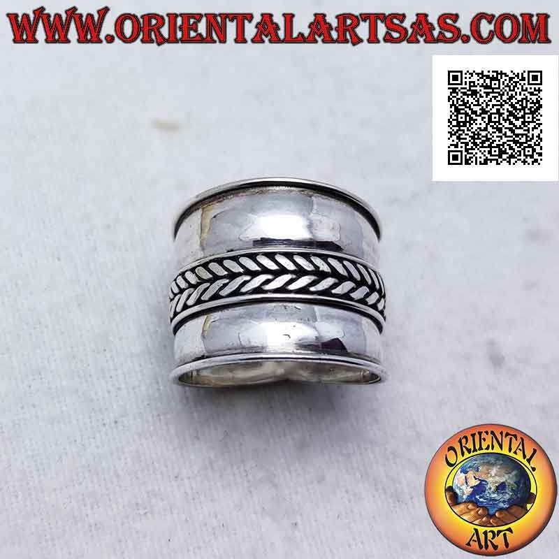 Wide band silver ring with central opposite oblique lines, Bali