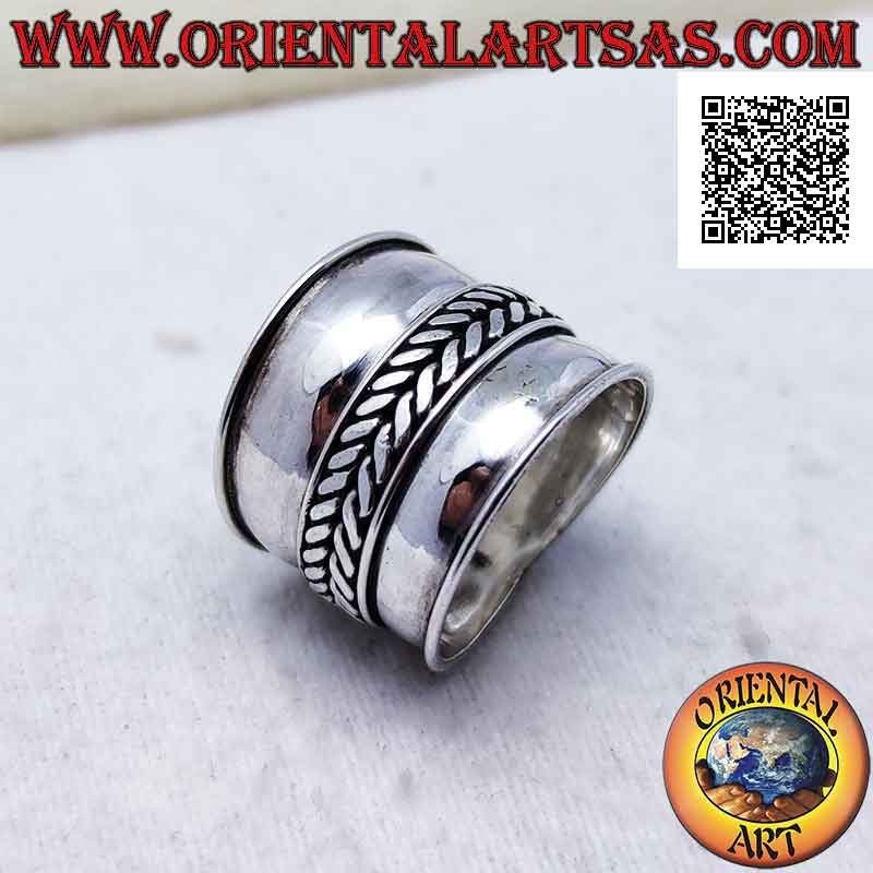 Anello in argento a fascia larga con linee oblique opposte centrali, Bali