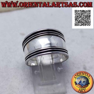 Bague large bande en argent avec lignes horizontales en relief, Bali