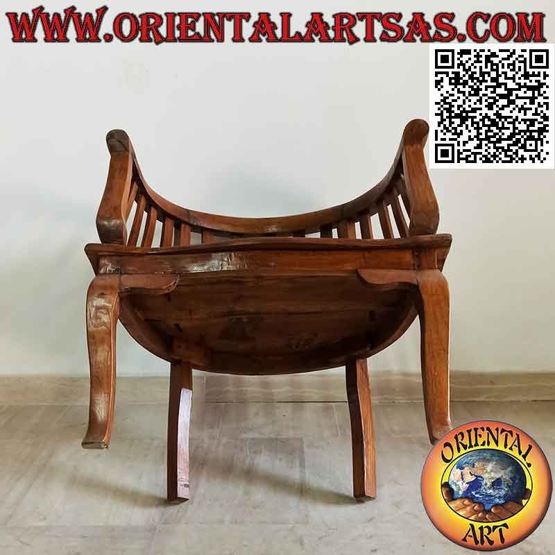 Sillón "redondo" moderno con asiento completo en madera de teca