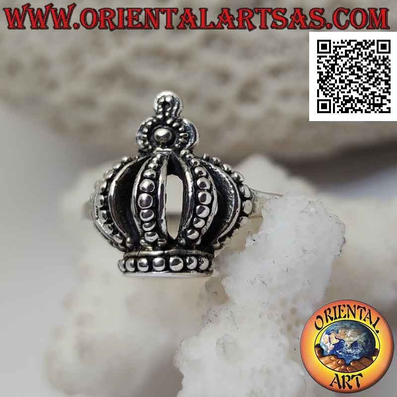 Silver ring with rounded royal half crown