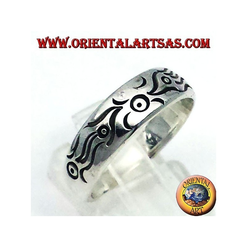 Ring in silver carved end, Maori fish