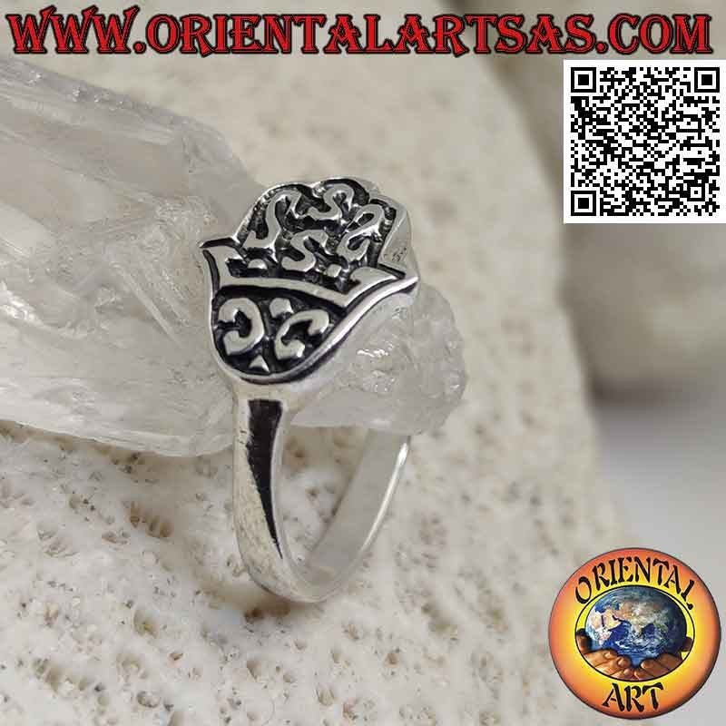 Silberring mit horizontaler Hand von Fatima im Basrelief verziert