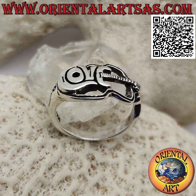Bague en argent en forme de guitare électrique avec écriture "Love"